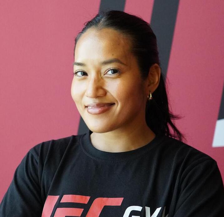 MISS MINGKOMUT SUMALEE